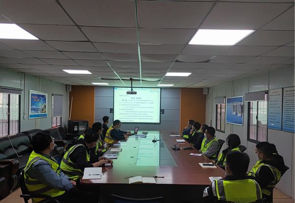 陜煤建設銅煤公司基層黨支部開展“ 全民國家安全教育日 ”系列宣傳活動