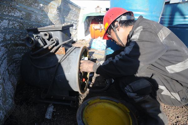 陜煤建設(shè)煤礦運營服務(wù)分公司：多舉措為設(shè)備防暑保障安全生產(chǎn)