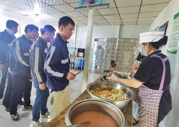 陜煤建設(shè)洗選煤運(yùn)營(yíng)公司紅柳林洗煤廠項(xiàng)目部：吃、住、行著手，把實(shí)事辦到員工心坎里