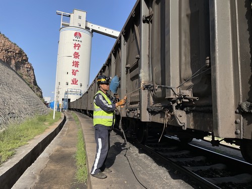 陜煤建設(shè)洗選煤運(yùn)營公司檸條塔運(yùn)營項(xiàng)目部：戰(zhàn)高溫 斗酷暑 保運(yùn)輸