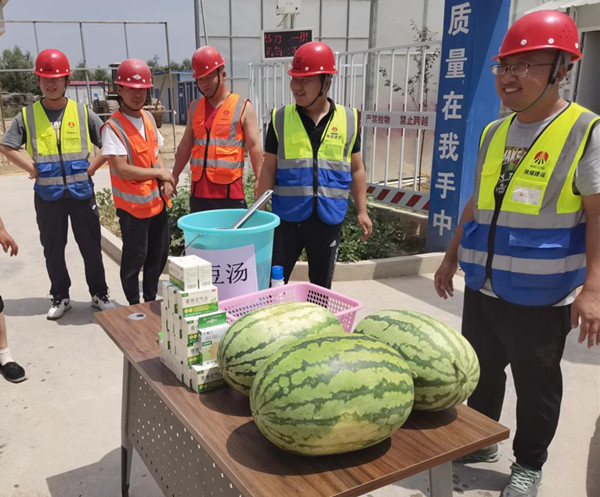 陜煤建設(shè)咸陽分公司第九項(xiàng)目部:不服“暑”，戰(zhàn)高溫