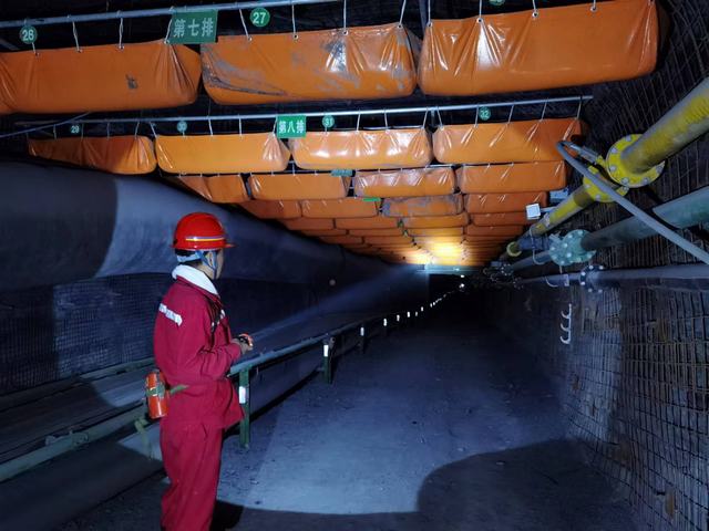 陜煤建設(shè)礦建二公司車(chē)村項(xiàng)目部嚴(yán)把“五大關(guān)”確保順利貫通