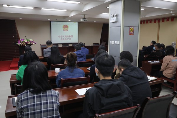 陜煤建設路橋分公司：青工“啄木鳥”，安全我來守