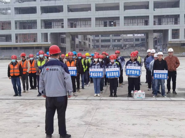 陜煤建設(shè)咸陽分公司各項(xiàng)目部抓消防安全，保高質(zhì)量發(fā)展