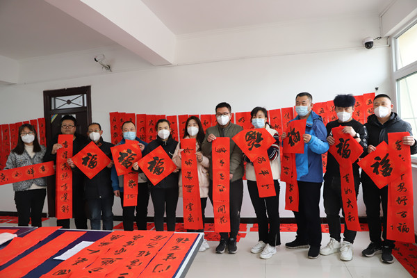 陜煤建設(shè)機電安裝公司開展“迎新納?！彼痛郝?lián)活動