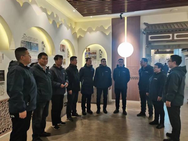 陜煤建設(shè)韓城分公司土建九項(xiàng)目部召開一場“特殊”的組織生活會(huì)