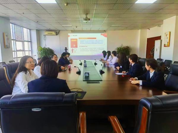 陜煤建設(shè)榆林公司：用愛關(guān)懷 愿你笑靨如花