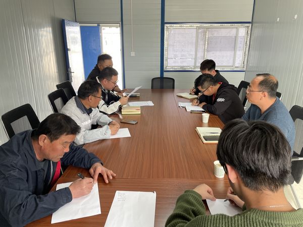 陜煤建設(shè)天工公司新疆第一項(xiàng)目部：靶心向內(nèi)挖潛力，開足馬力搞建設(shè)