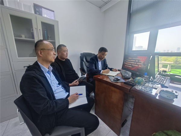 陜煤建設(shè)礦建三公司：把好“方向盤”，安全出行“穩(wěn)著陸”