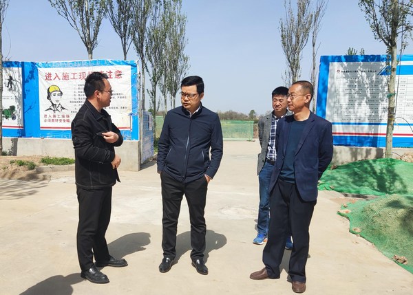 陜西彬長文家坡礦業(yè)有限公司董事長、總經(jīng)理徐景果蒞臨陜煤建設路橋分公司彬長項目部檢查