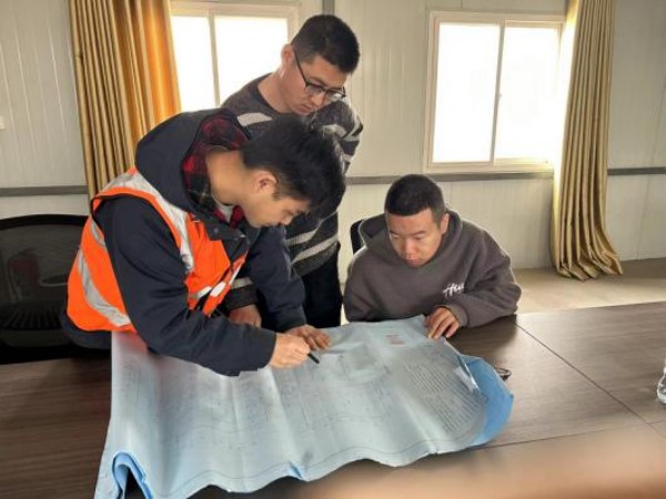 陜煤建設(shè)咸陽分公司第二項(xiàng)目：團(tuán)結(jié)互助，共同進(jìn)步