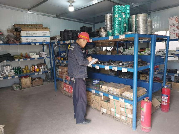 陜煤建設(shè)漢中分公司強(qiáng)化物資管理 當(dāng)好項(xiàng)目部“后勤兵”
