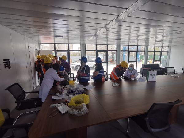 陜煤建設(shè)銅煤公司第七項目部送關(guān)愛進一線