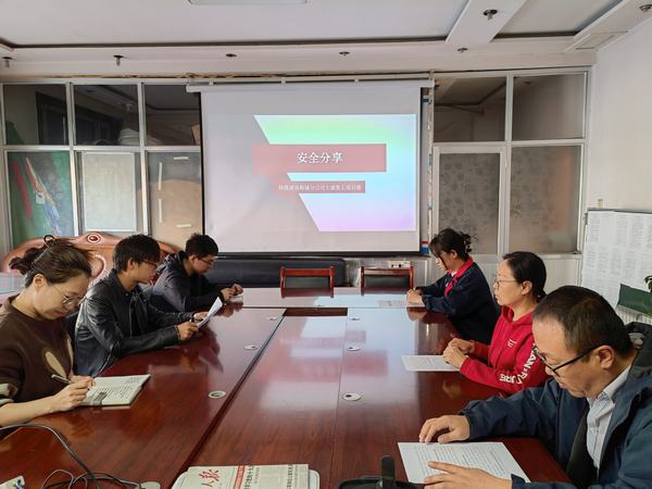 陜煤建設(shè)韓城分公司土建五項目部：開展安全活動 培植青春之樹