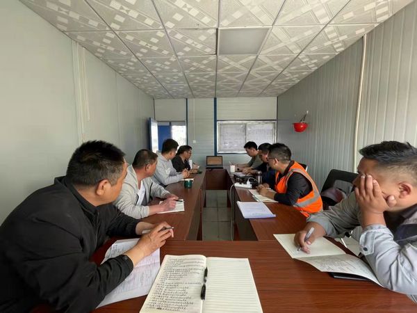 陜煤建設(shè)天工公司新疆第一項目部：工資有“薪”招，培訓(xùn)用“新”招，管理用“心”招納勞務(wù)派遣工