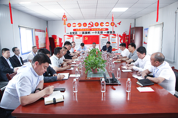 侯本英深入陜北片區(qū)召開安全生產(chǎn)督導(dǎo)檢查座談會(huì)