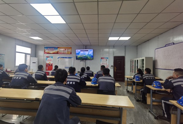 陜煤建設洗選煤運營公司紅柳林洗煤廠項目部： 深化“三字”方針  扣緊安全建設