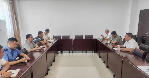 靖神鐵路公司黨委副書記、董事長陳俊濤蒞臨陜煤建設(shè)路橋分公司靖神鐵路項目召開項目施工推進(jìn)會