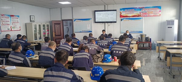 陜煤建設(shè)洗選煤運(yùn)營(yíng)公司紅柳林洗煤廠項(xiàng)目部: 精細(xì)管理促安全 筑牢風(fēng)險(xiǎn)“防火墻”