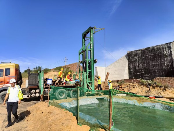 陜煤建設(shè)路橋分公司靖神鐵路項(xiàng)目孟紅聯(lián)絡(luò)線 王則灣大橋正式開工