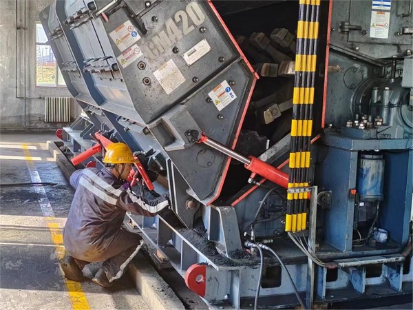 陜煤建設(shè)洗選煤運(yùn)營公司神渭首端運(yùn)營項(xiàng)目部： 雙份的奮斗 雙倍的堅(jiān)守