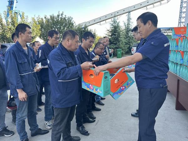 陜煤建設(shè)洗選煤運營公司澄合山陽運營項目部：中秋月圓齊歡慶，溫情關(guān)懷暖人心