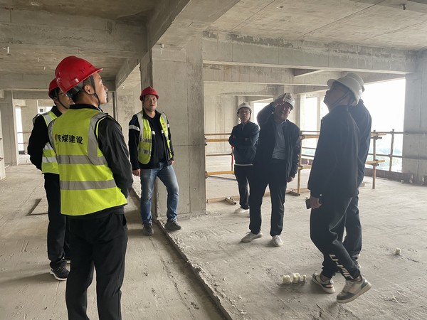 陜煤建設銅煤公司第二項目部與陜煤建設西北分公司加強精細化對標，共同提升項目管理水平