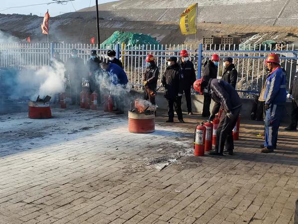 陜煤建設(shè)煤礦運營服務(wù)分公司：“三落實三確?！贝龠M(jìn)“百日安全規(guī)范行”活動順利推進(jìn)