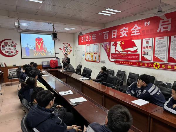 陜煤建設(shè)洗選煤運(yùn)營公司檸條塔運(yùn)營項(xiàng)目部：激情演講擊人心，安全之聲遏三違