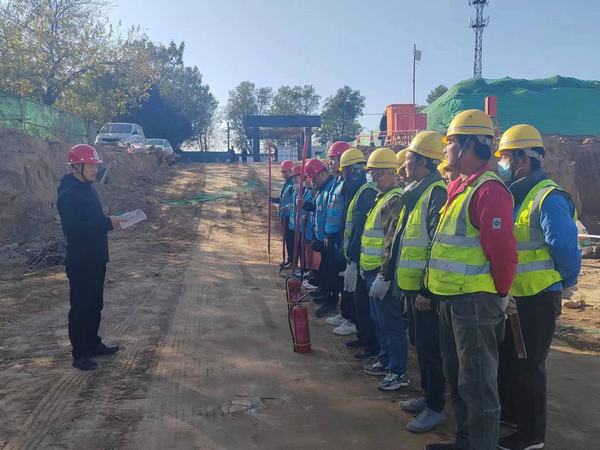 陜煤建設(shè)渭南分公司第十五項(xiàng)目部筑牢冬季三防“安全堤”