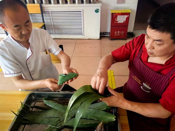 陜煤建設洗選煤運營公司檸條塔運營項目部開展“濃情端午節(jié)，‘粽’享好時光”主題活動