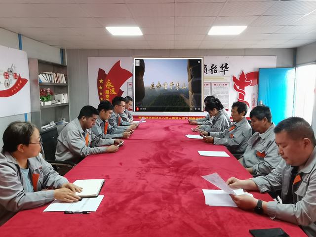 陜煤建設(shè)韓城分公司土建九項(xiàng)目部：“黨建＋”，激活安全生產(chǎn)“紅色引擎”