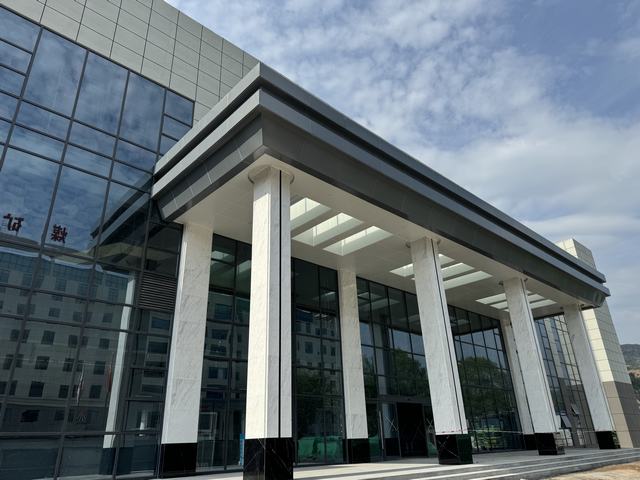 陜煤建設韓城分公司承建的韓城礦業(yè)王峰礦井聯(lián)合建筑工程順利通過竣工初驗