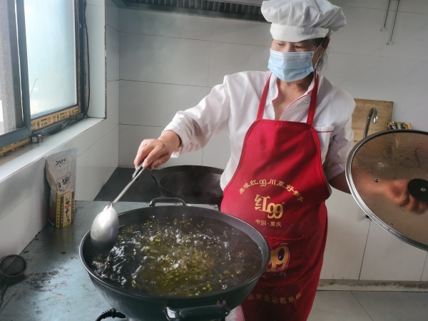 陜煤建設(shè)機(jī)電安裝公司：戰(zhàn)高溫，不服“暑”