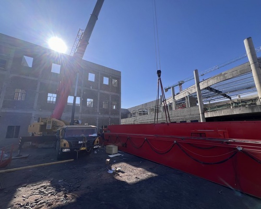 陜煤建設機電安裝公司可可蓋項目部施工現(xiàn)場演繹“速度與激情”