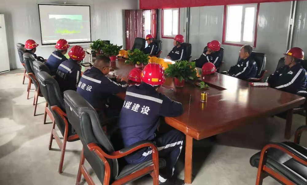 陜煤建設(shè)煤礦運(yùn)營服務(wù)分公司：多管齊下整治“三違”