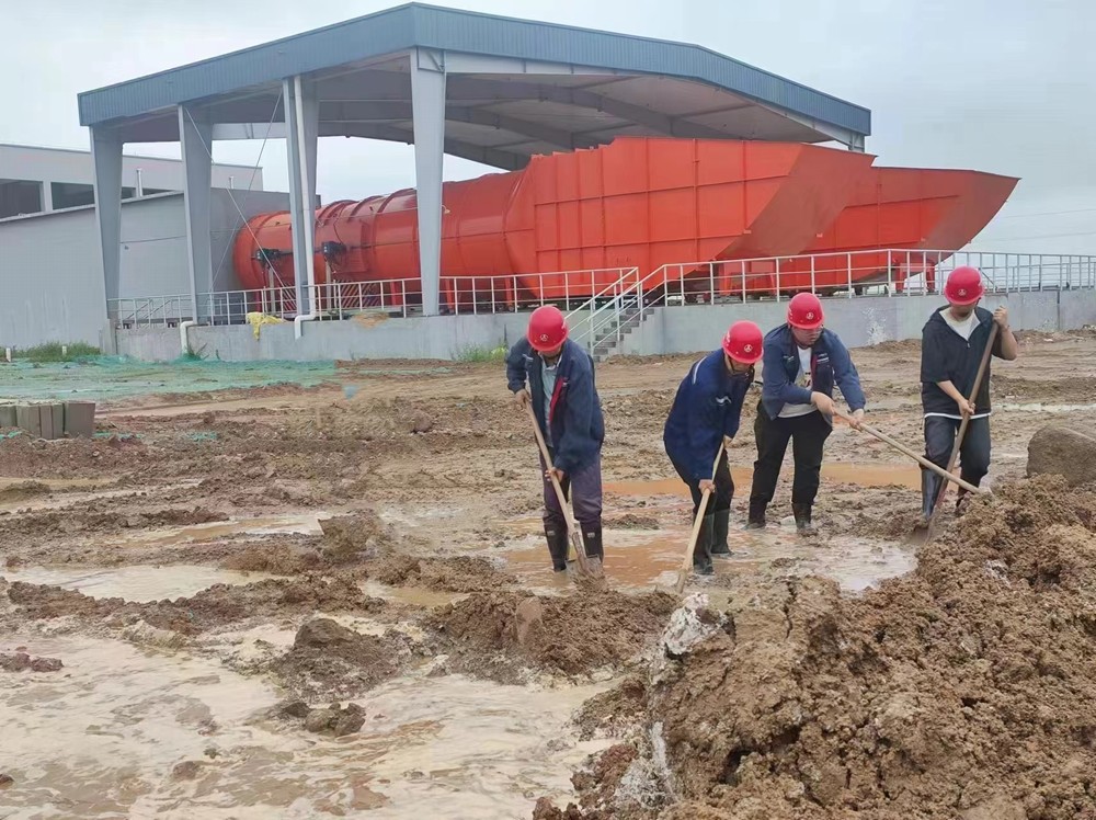 陜煤建設(shè)天工公司土建九部：防洪搶險(xiǎn)顯擔(dān)當(dāng)，共筑安全新防線