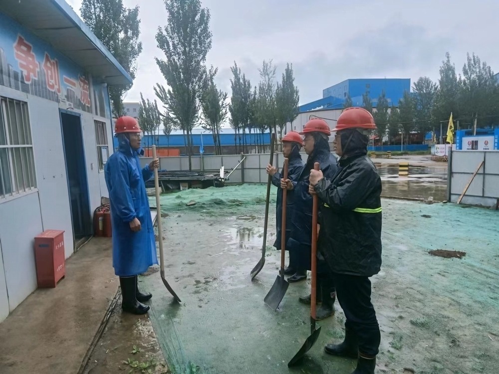 陜煤建設韓城分公司土建十二項目部：提高防汛意識  筑牢防汛堤壩