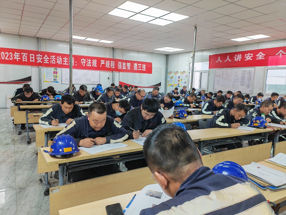 陜煤建設(shè)洗選煤運(yùn)營公司紅柳林洗煤廠項(xiàng)目部： 加強(qiáng)設(shè)備管理，筑牢安全基石