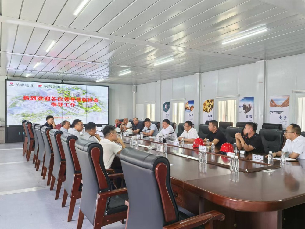 住房和城鄉(xiāng)建設(shè)廳副廳長于新芳一行到鄂爾多斯應(yīng)用技術(shù)學(xué)院辦學(xué)條件提升項目考察調(diào)研