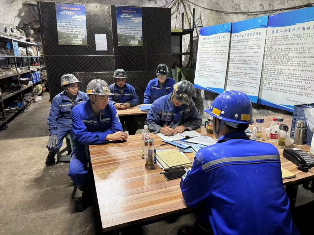 陜煤建設(shè)礦建三公司：“雙節(jié)”將至，安全“置頂”