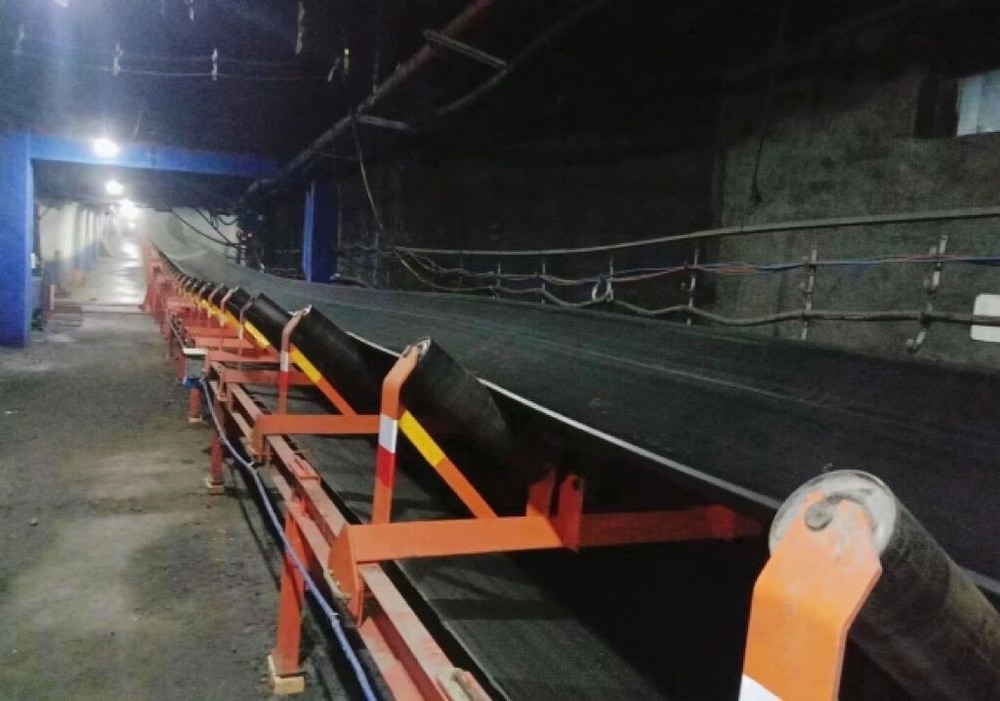 陜煤建設(shè)韓城分公司安裝四項目部：文家坡礦井及選煤廠42盤區(qū)帶式輸送機(jī)設(shè)備及配電安裝工程順利通過竣工驗(yàn)收