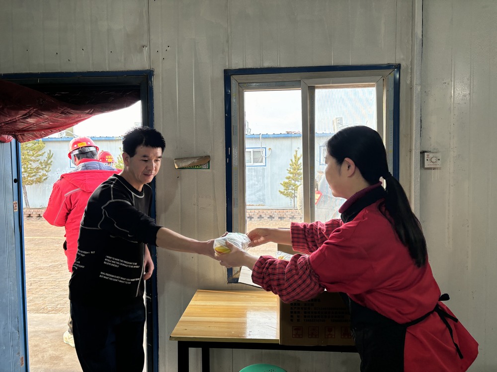陜煤建設(shè)礦建二公司郭家灘項(xiàng)目部：改善職工生活，助力安全生產(chǎn)