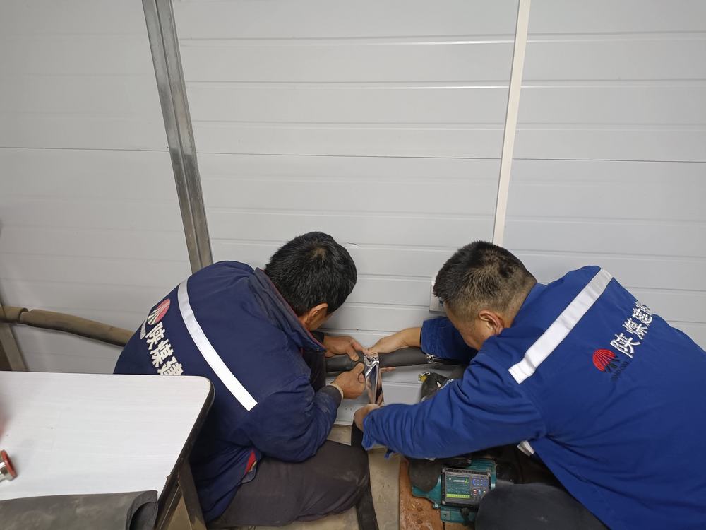 陜煤建設(shè)澄合分公司第三項(xiàng)目部：寒冬送暖 情系職工