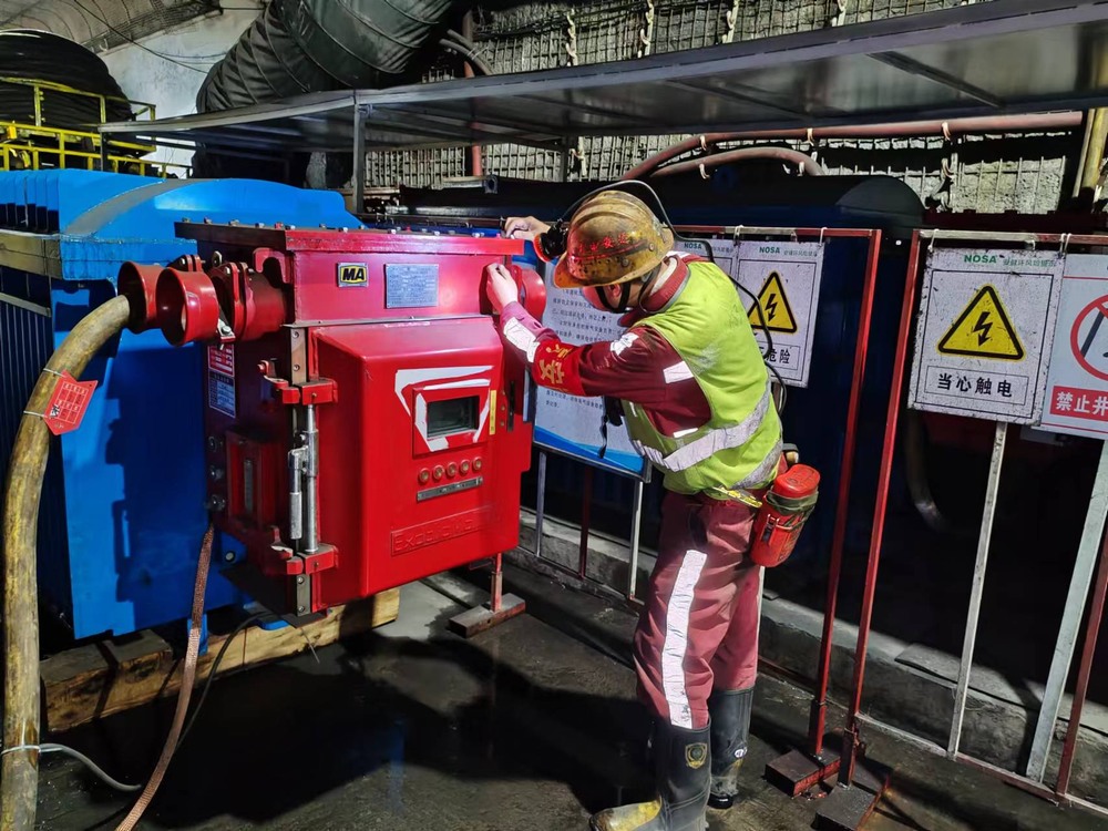 陜煤建設(shè)機電安裝公司：青春有我，共繪新春華彩