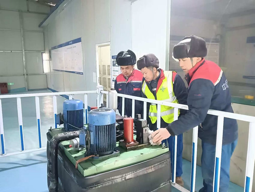 陜煤建設(shè)礦建三公司：堅(jiān)守一線 畫好春節(jié)“平安符”