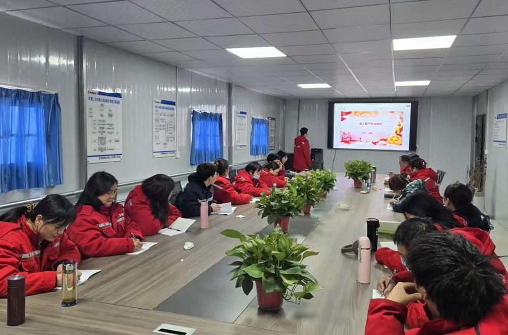 陜煤建設(shè)礦建二公司：重拳出擊，嚴(yán)把“安全關(guān)”