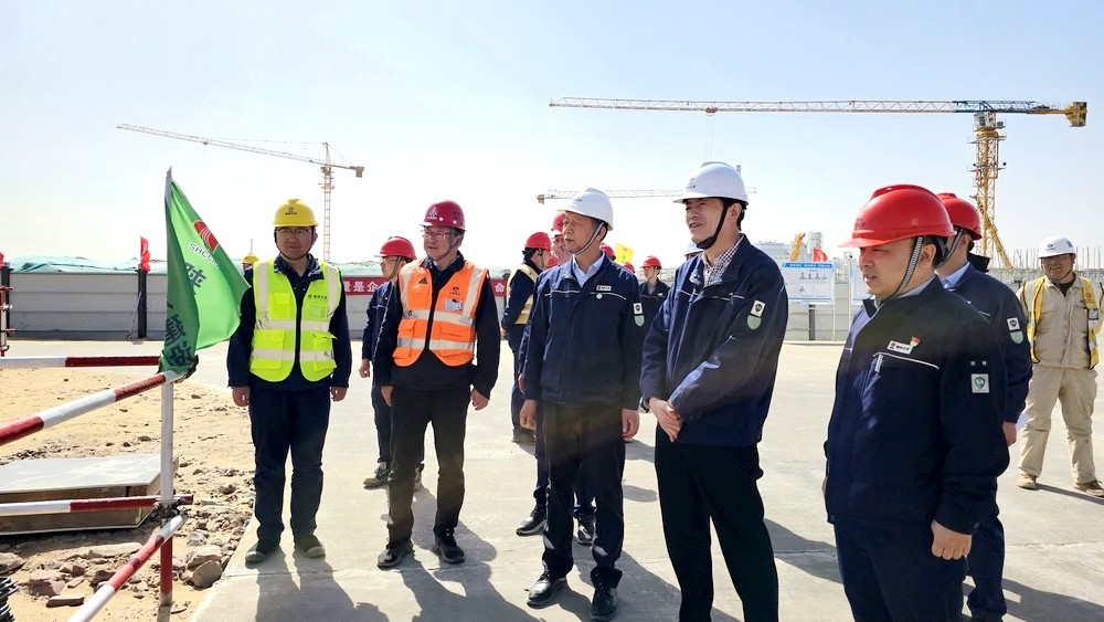 陜煤集團榆林化學有限責任公司黨委副書記、總經(jīng)理段立波一行深入天工公司基層項目檢查指導