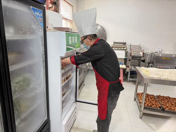 陜煤建設(shè)煤礦運營服務(wù)分公司：后勤保障再升級 職工幸?！皾M格電”