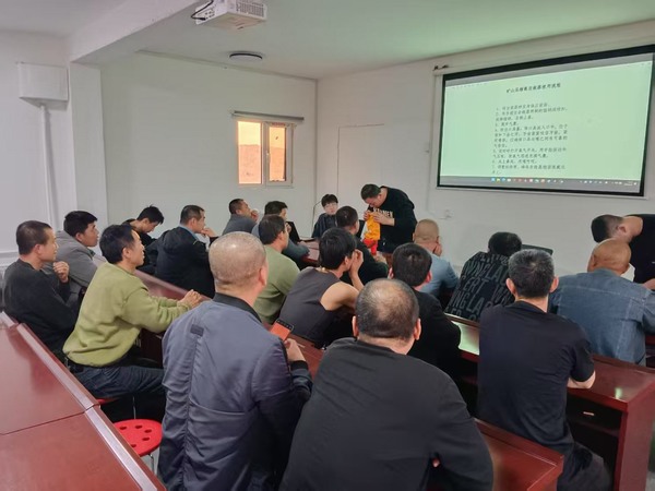 陜煤建設(shè)煤礦運(yùn)營服務(wù)分公司：“五一”堅守不停學(xué) 安全培訓(xùn)不打烊